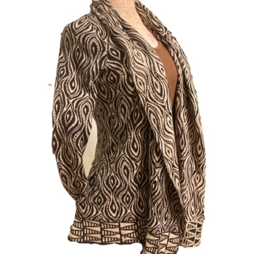 Moth Flowy Open Cardigan - Picture 2 of 9